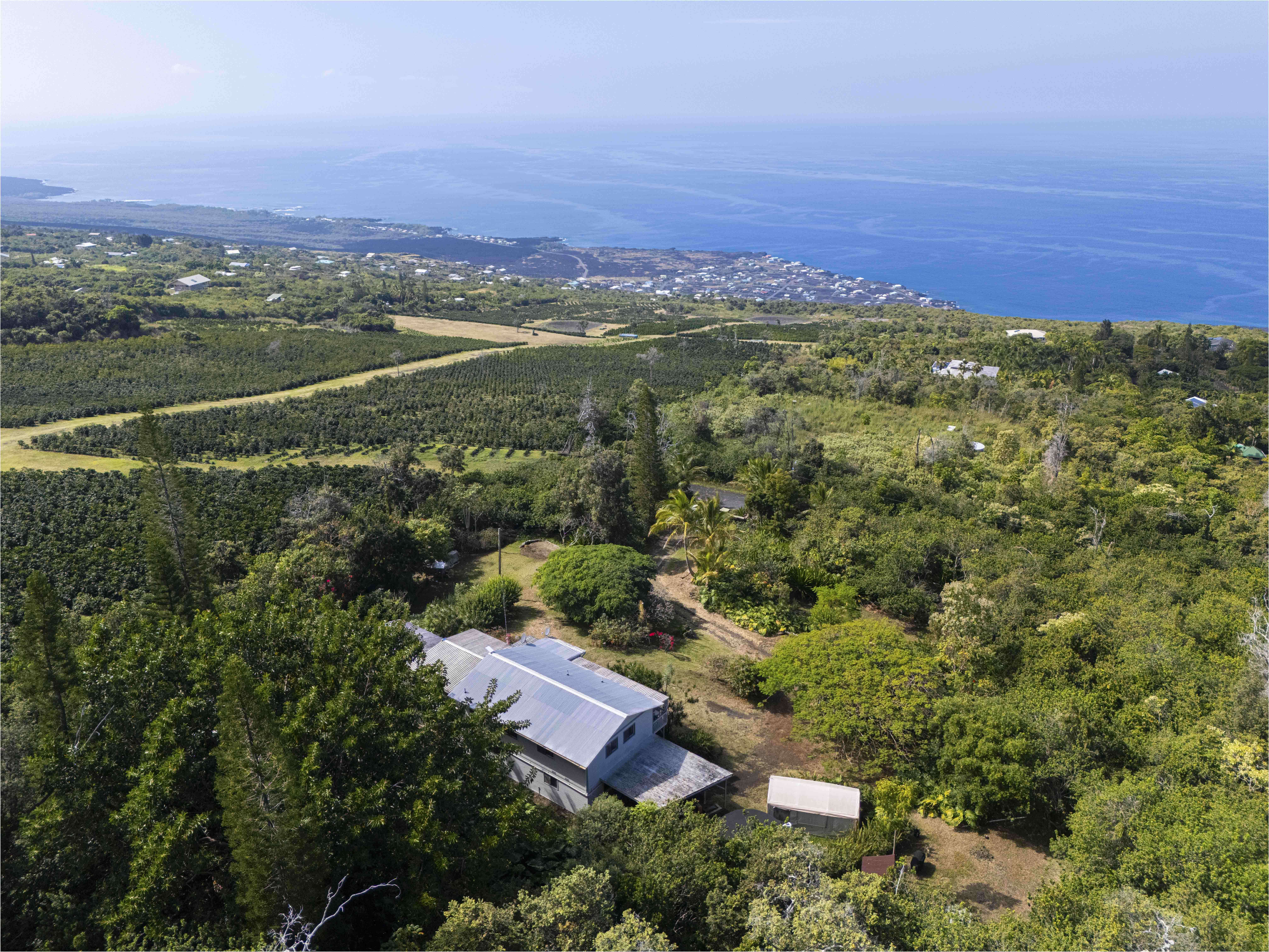 Captain Cook, HI 96704,88-1584 PAPIO DR