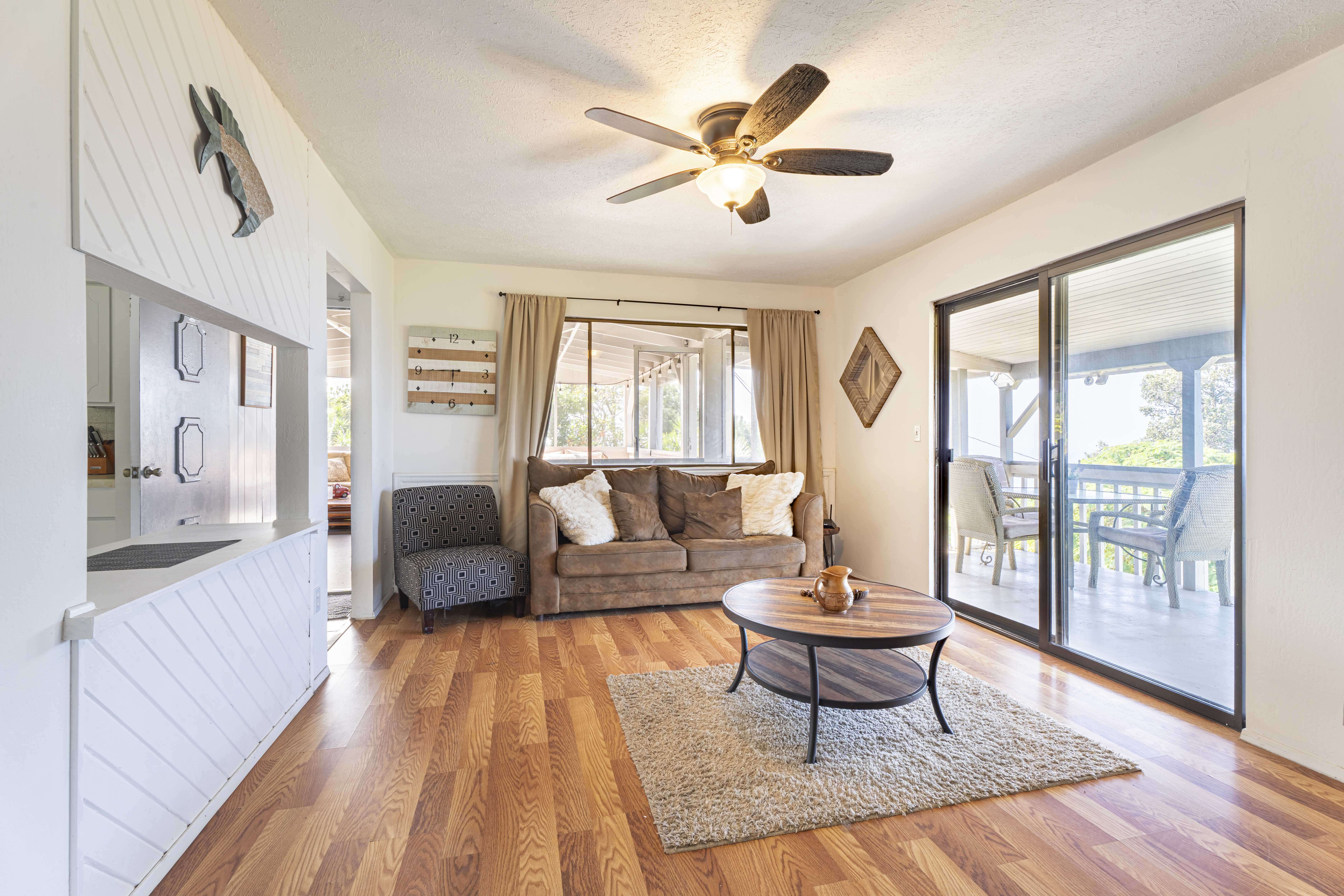 Captain Cook, HI 96704,88-1584 PAPIO DR