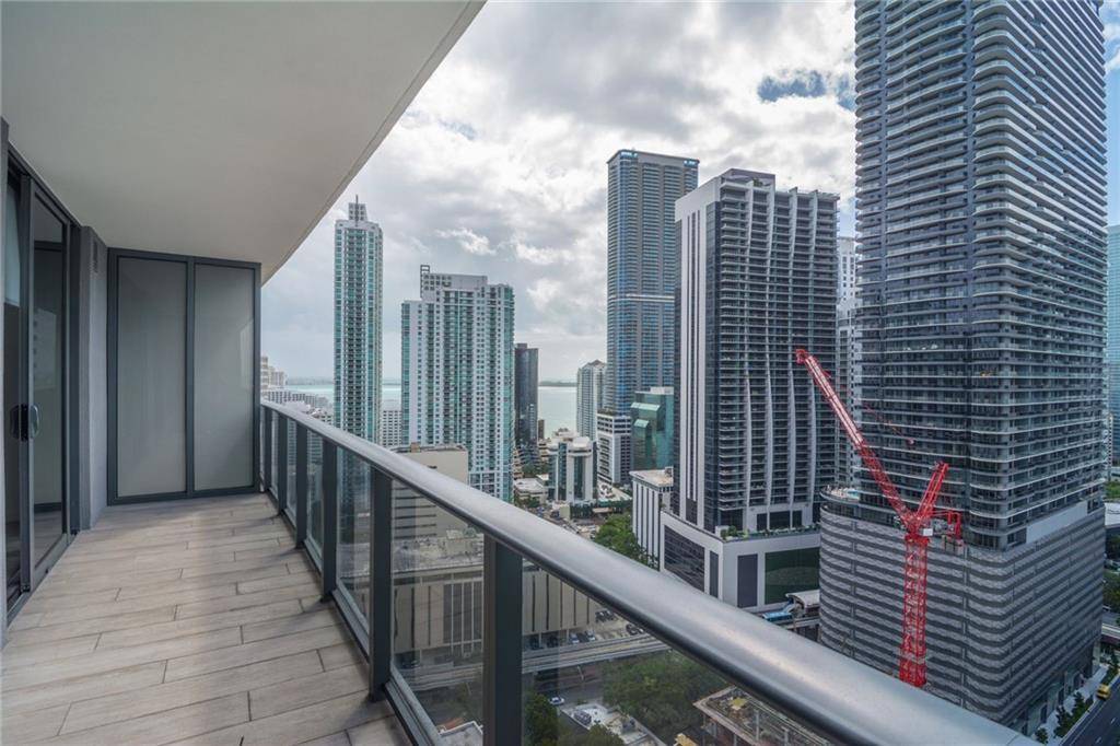 Miami, FL 33130,45 SW 9th St #2604