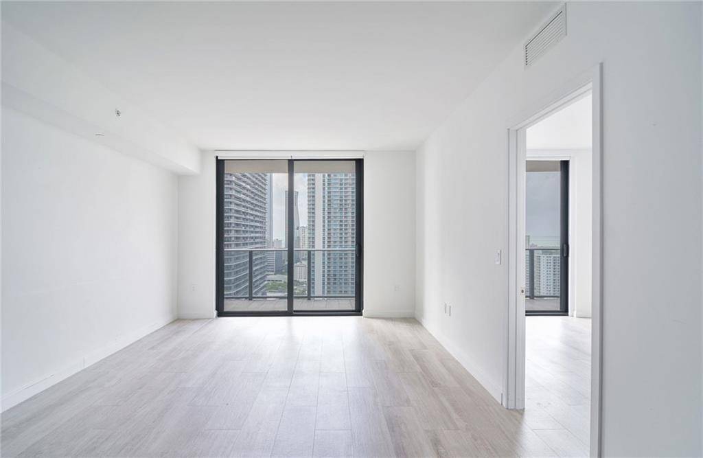 Miami, FL 33130,45 SW 9th St #2604