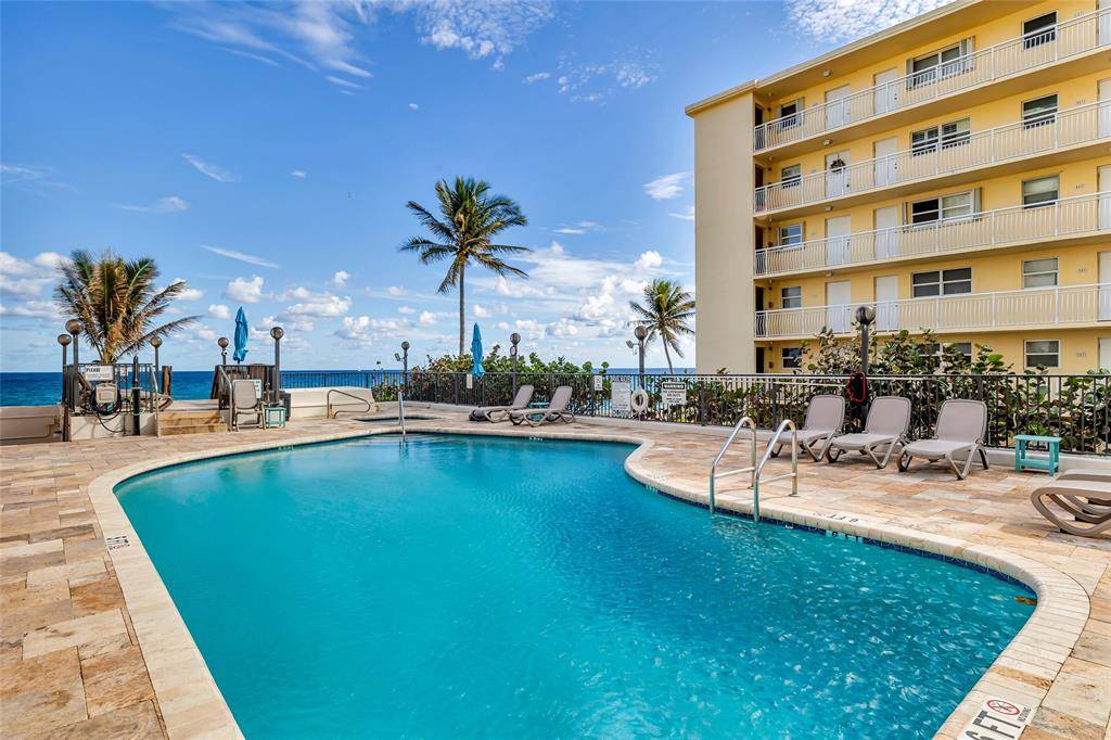 Hillsboro Beach, FL 33062,1167 Hillsboro Mile #306