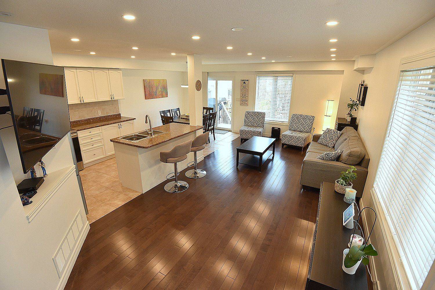 Hamilton, ON L0R 1P0,102 Celestial CRES