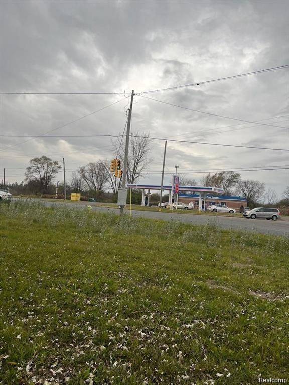 2105 WILLIAMSON RD, Bridgeport Twp, MI 48601