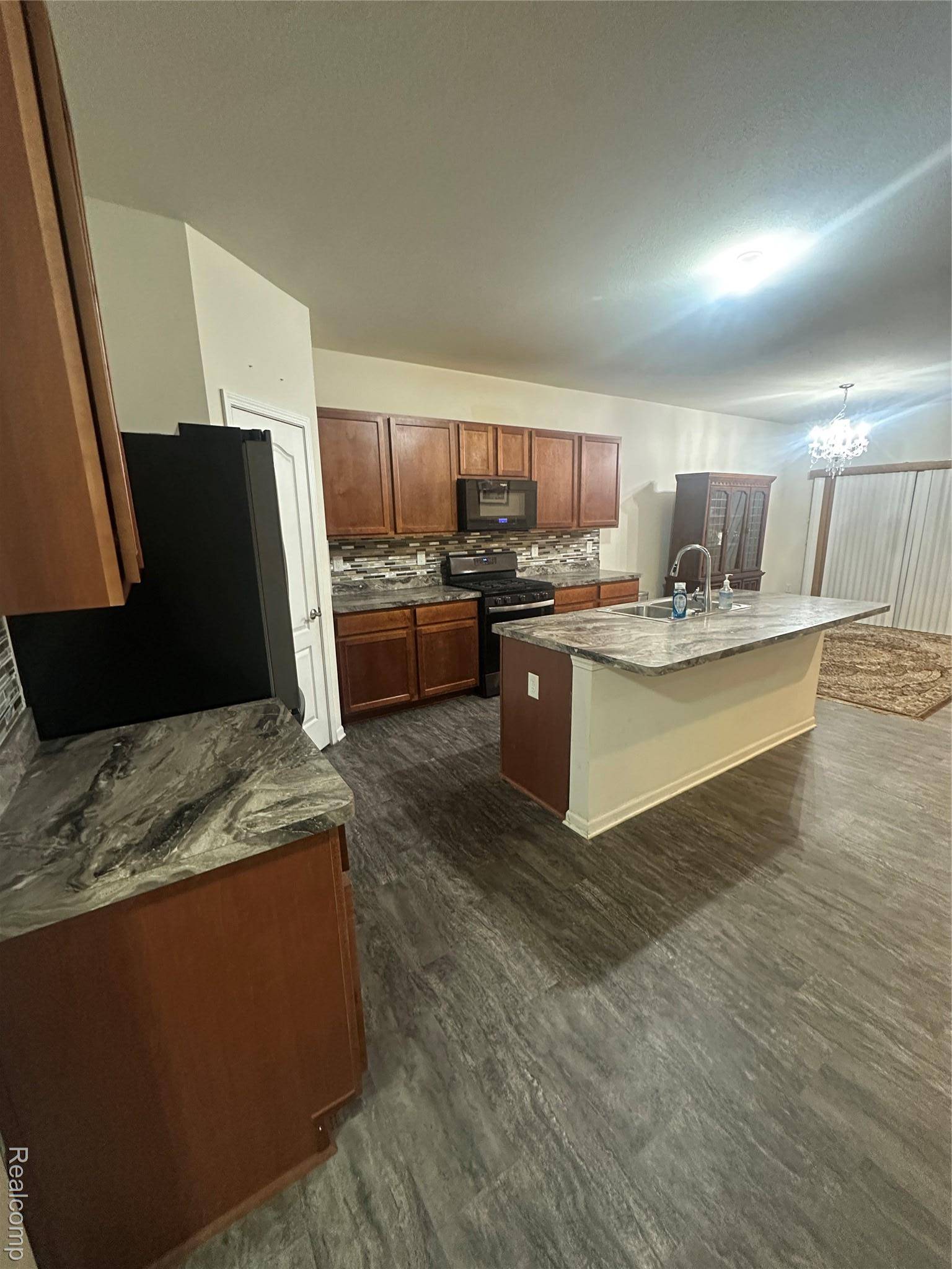 Westland, MI 48185,8731 QUINCY DR