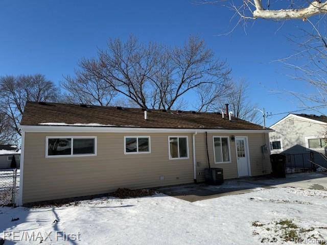 Roseville, MI 48066,26754 Margaret ST