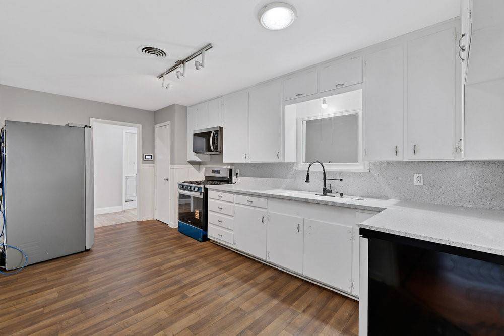 Fort Worth, TX 76112,6833 Norma Street