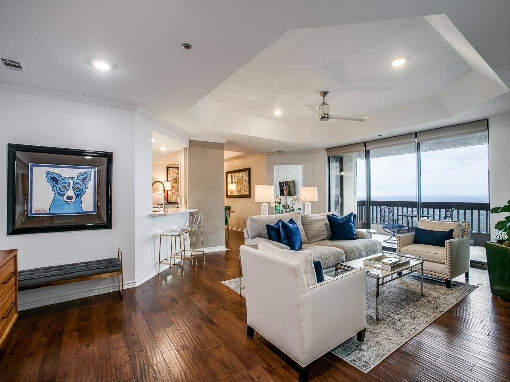 Dallas, TX 75225,5909 Luther Lane #2204