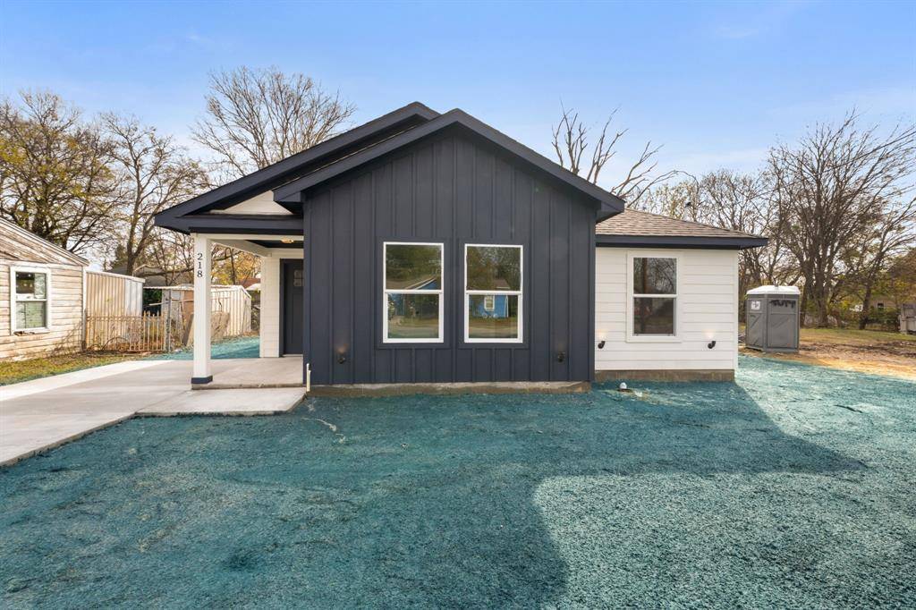 Wilmer, TX 75172,218 Chandler Street