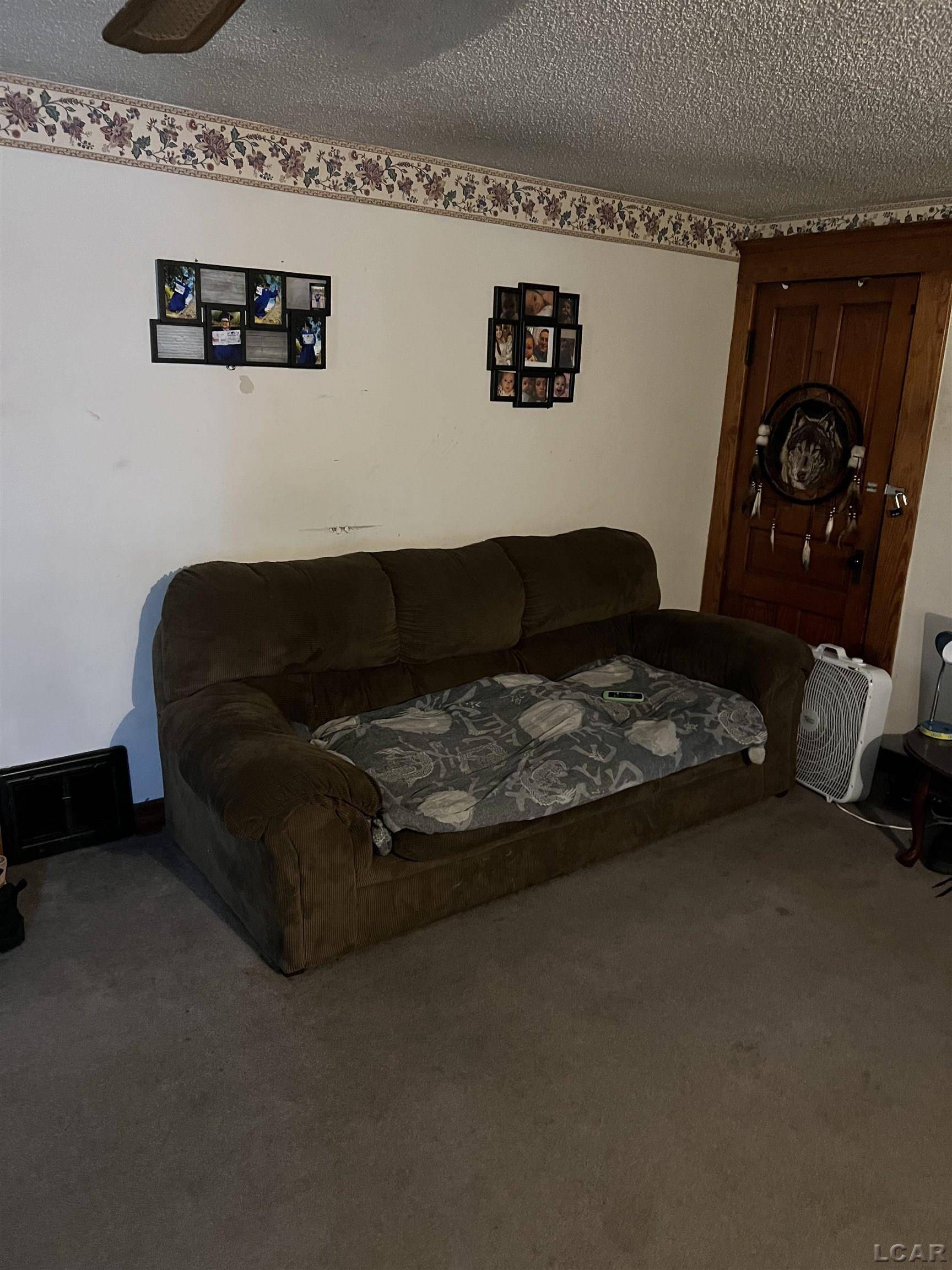 Adrian, MI 49221,903 E Maple ST