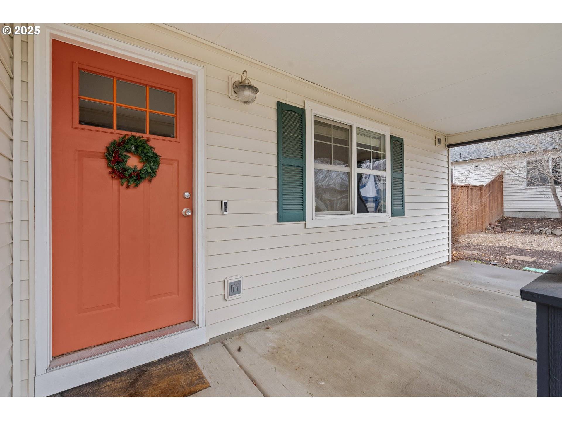 Bend, OR 97701,63194 NE DE HAVILAND ST