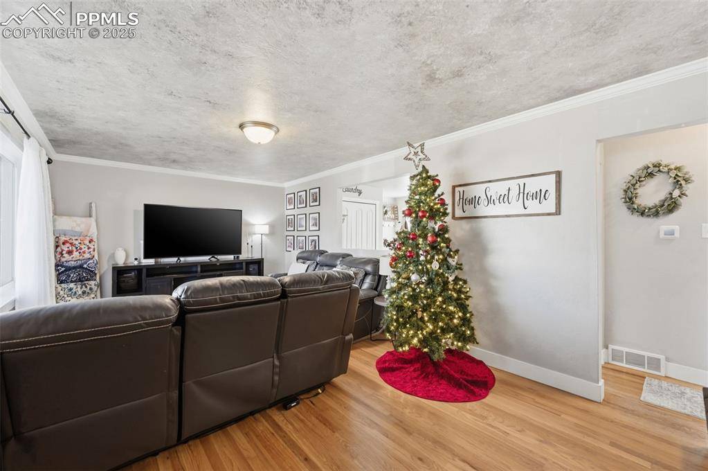 Pueblo, CO 81001,1208 Alexander CIR