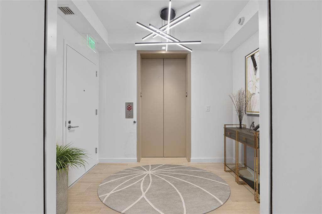 Pompano Beach, FL 33062,1116 N Ocean Blvd #904