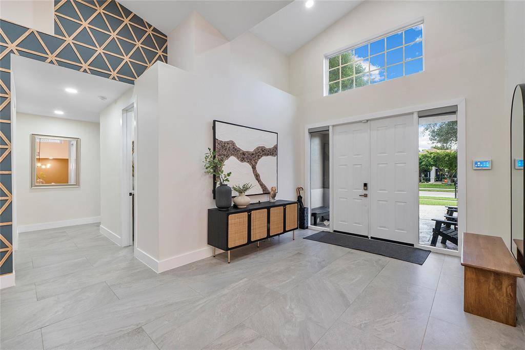 Davie, FL 33328,9081 Southern Orchard Rd