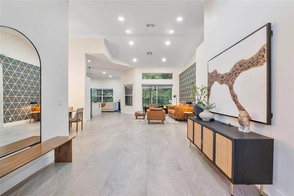 Davie, FL 33328,9081 Southern Orchard Rd