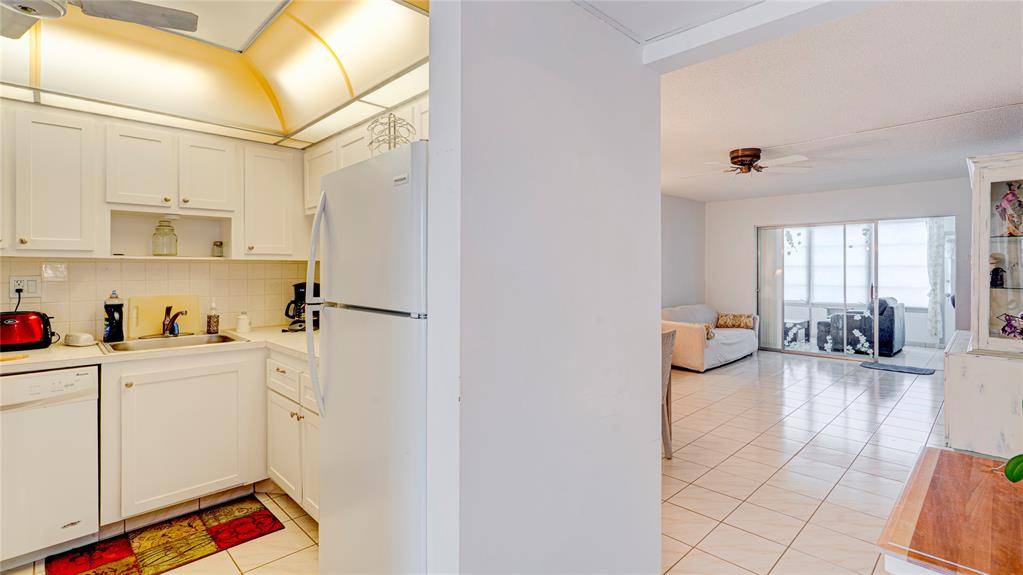 Margate, FL 33063,7787 Golf Circle Dr #105