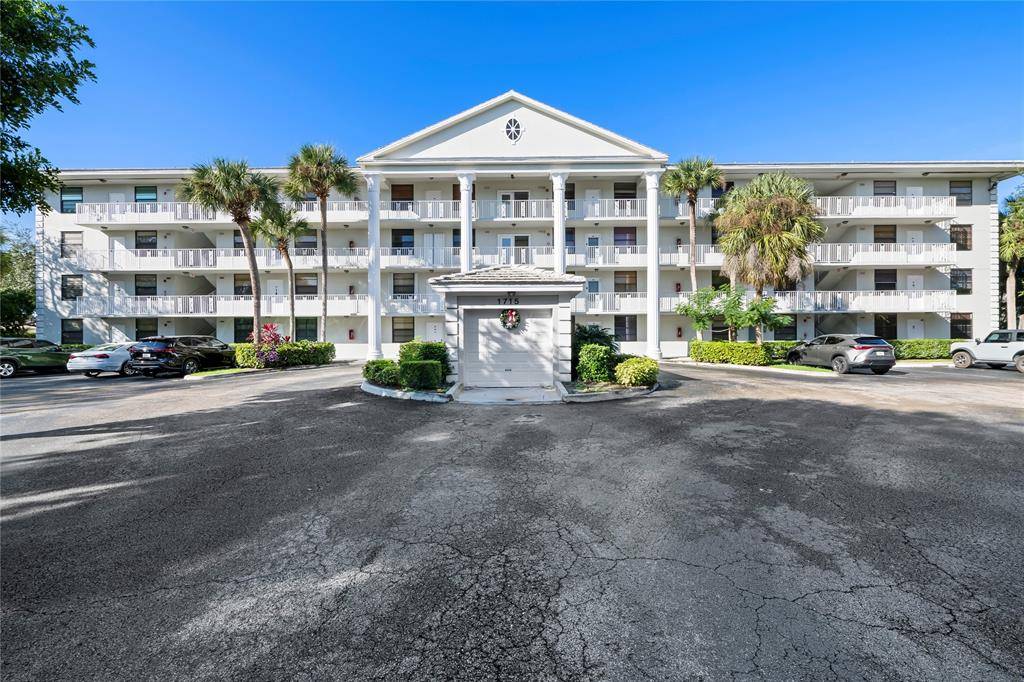 Davie, FL 33324,1715 Whitehall Drive #105