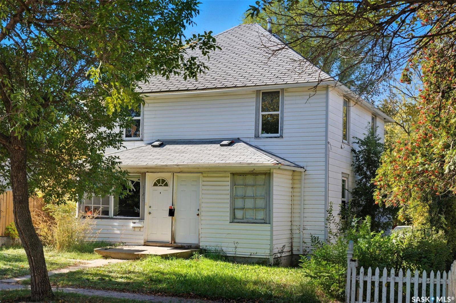 North Battleford, SK S9A 2B1,1121 108th STREET