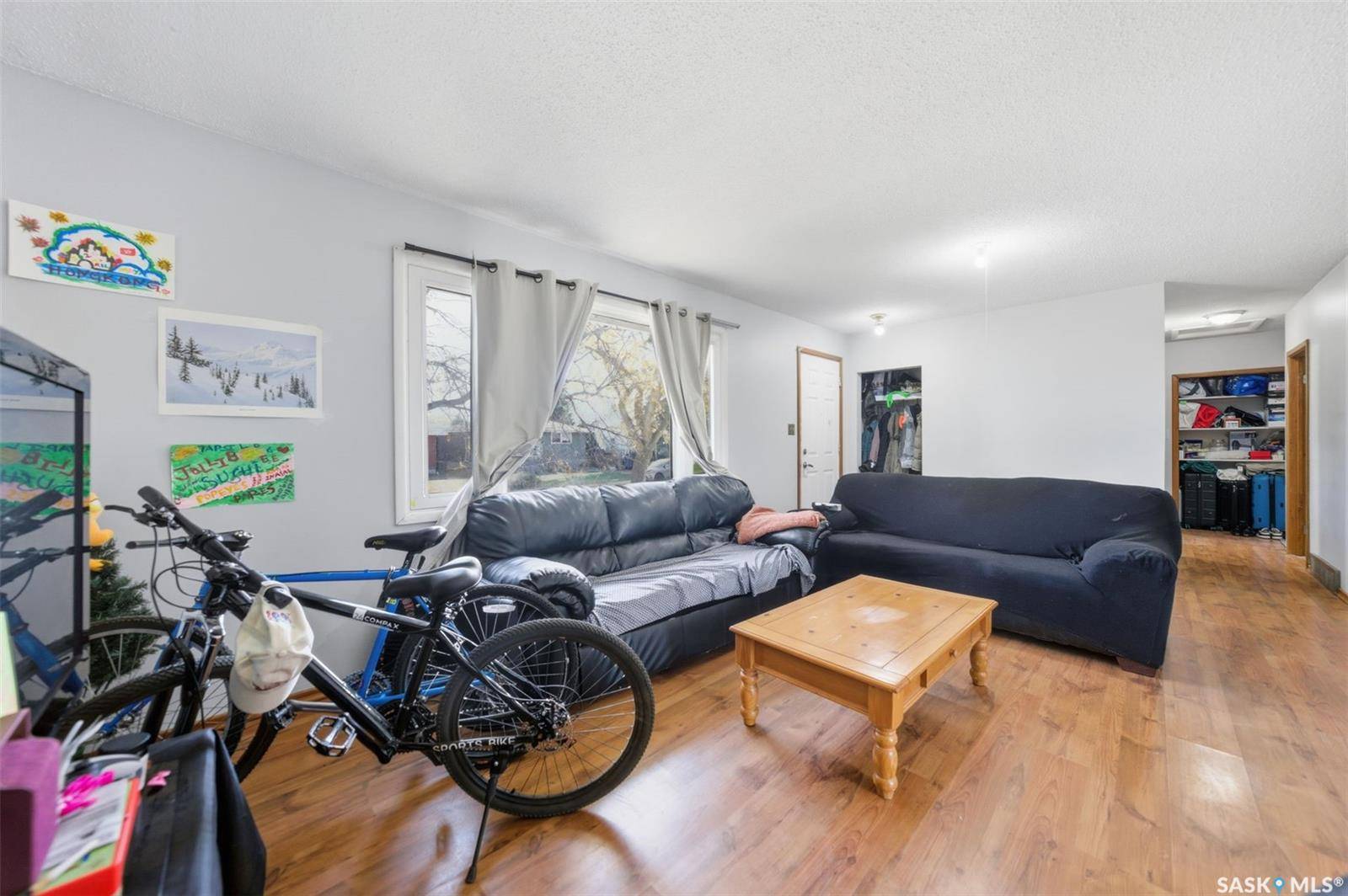 North Battleford, SK S9A 2E3,1051 109th STREET