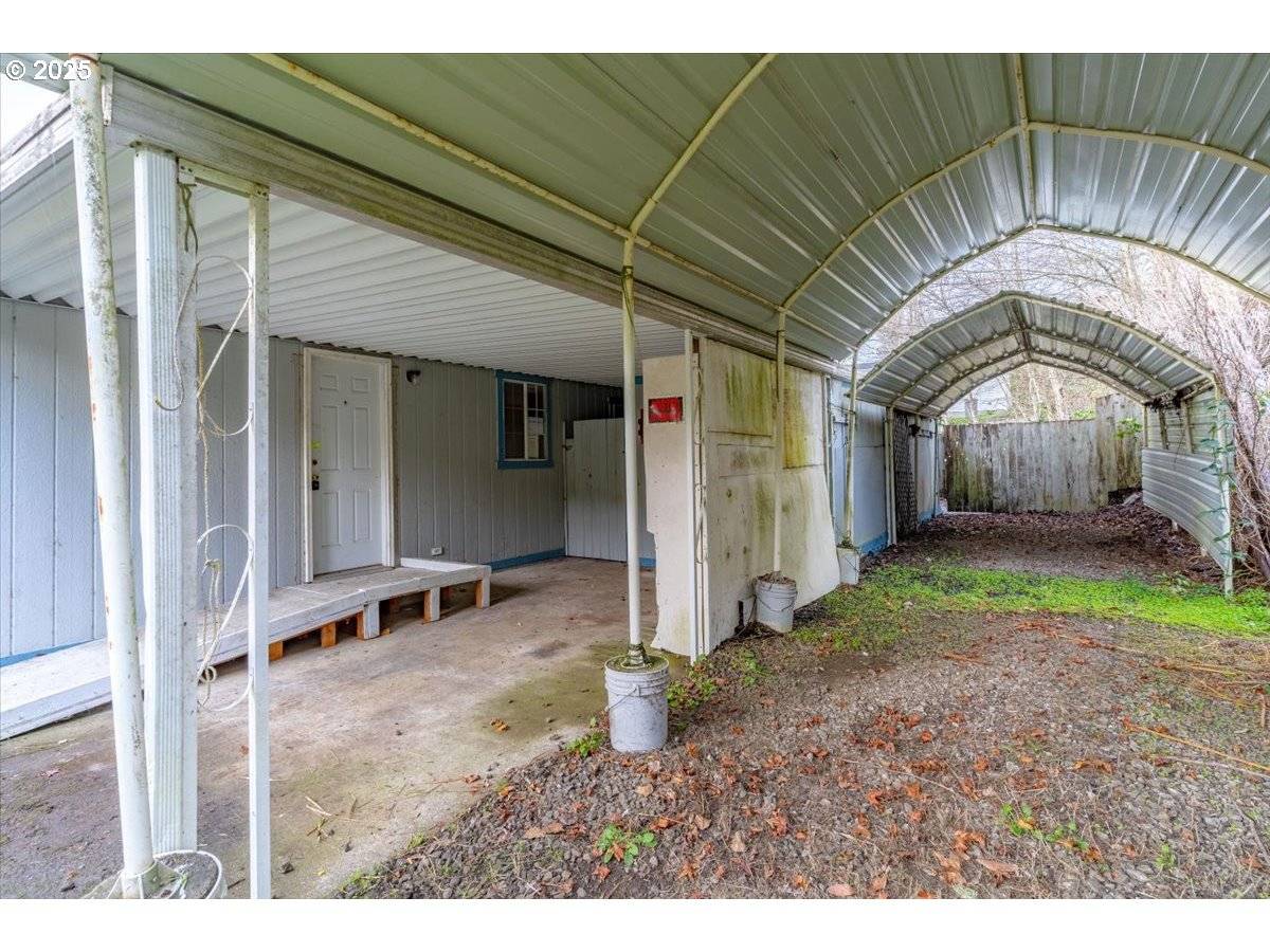 Sheridan, OR 97378,560 NE CHERRY HILL RD