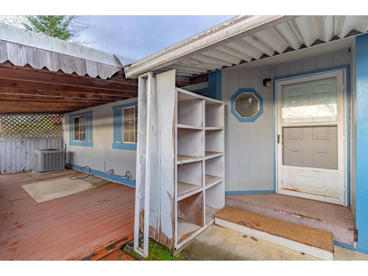 Sheridan, OR 97378,560 NE CHERRY HILL RD