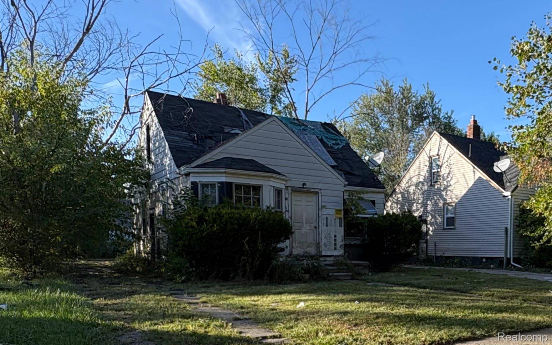 Detroit, MI 48224,12141 Wayburn ST