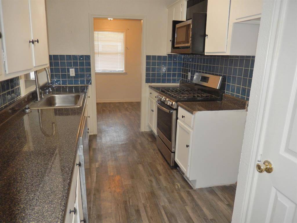 Farmers Branch, TX 75234,2710 Mount View Drive