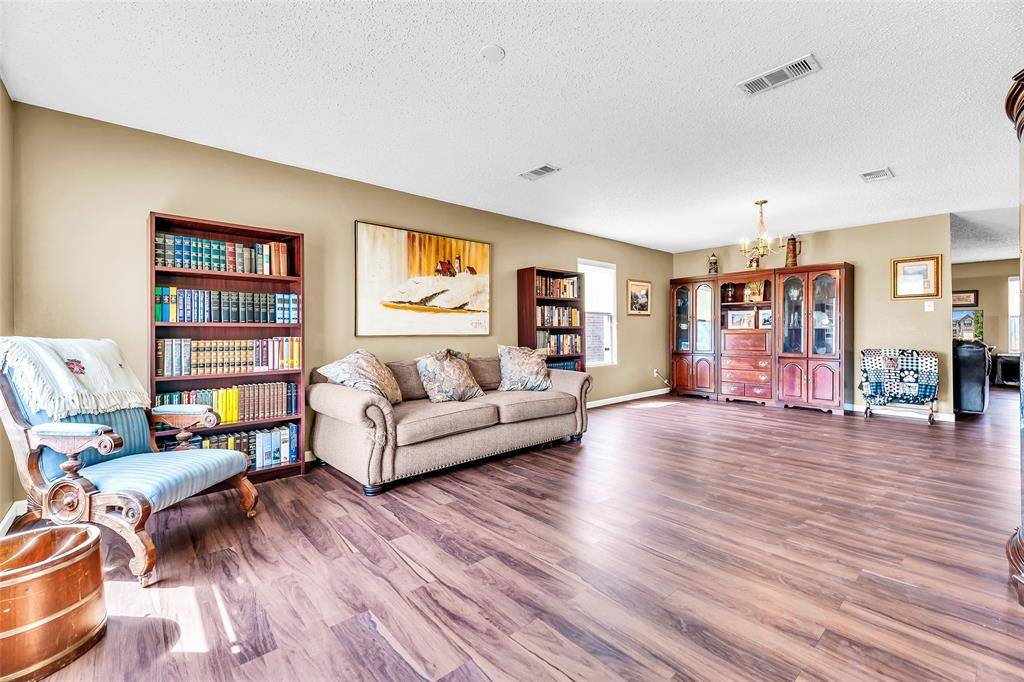 Fort Worth, TX 76135,5237 Bedfordshire Drive