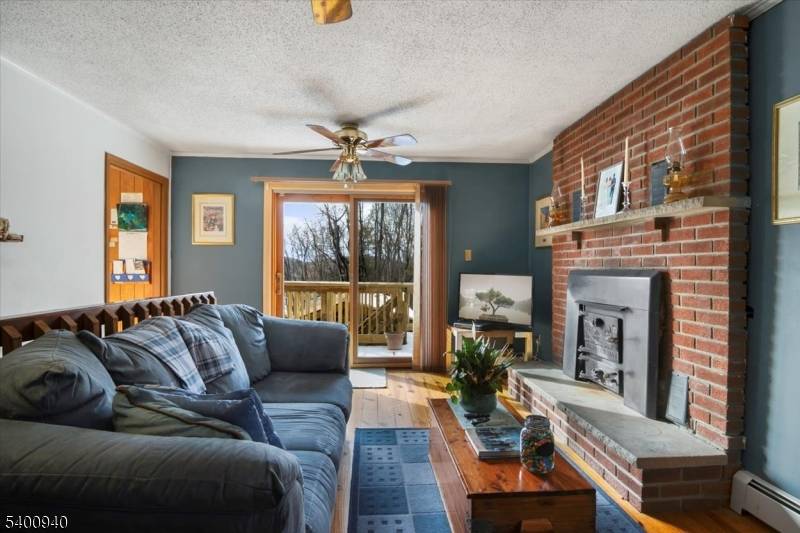 Stillwater Twp., NJ 07860,909 Lotus Ter