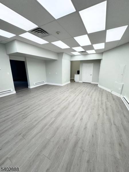 West New York Town, NJ 07093,5902 Madison St