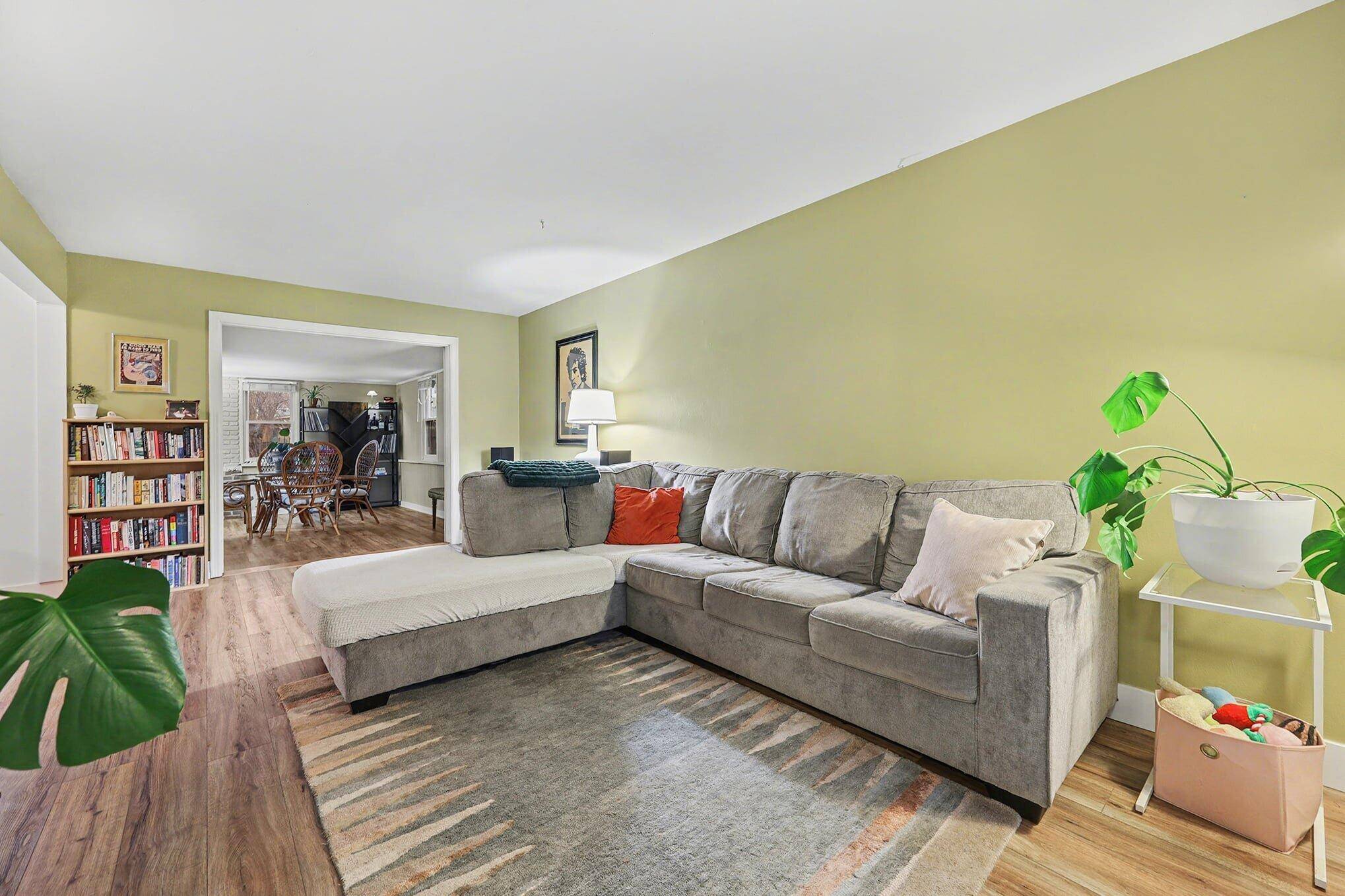 Grand Rapids, MI 49505,1035 Washtenaw ST NE