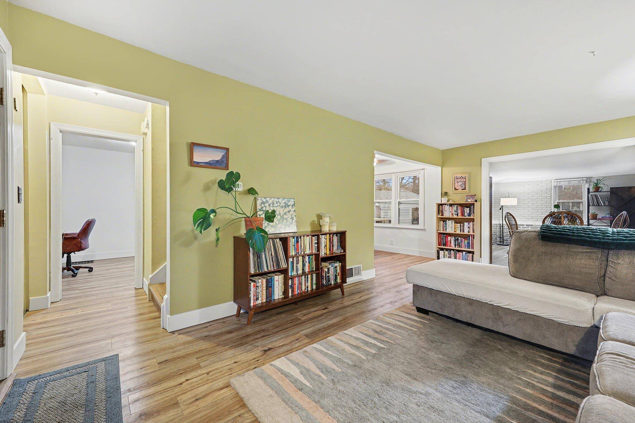 Grand Rapids, MI 49505,1035 Washtenaw ST NE