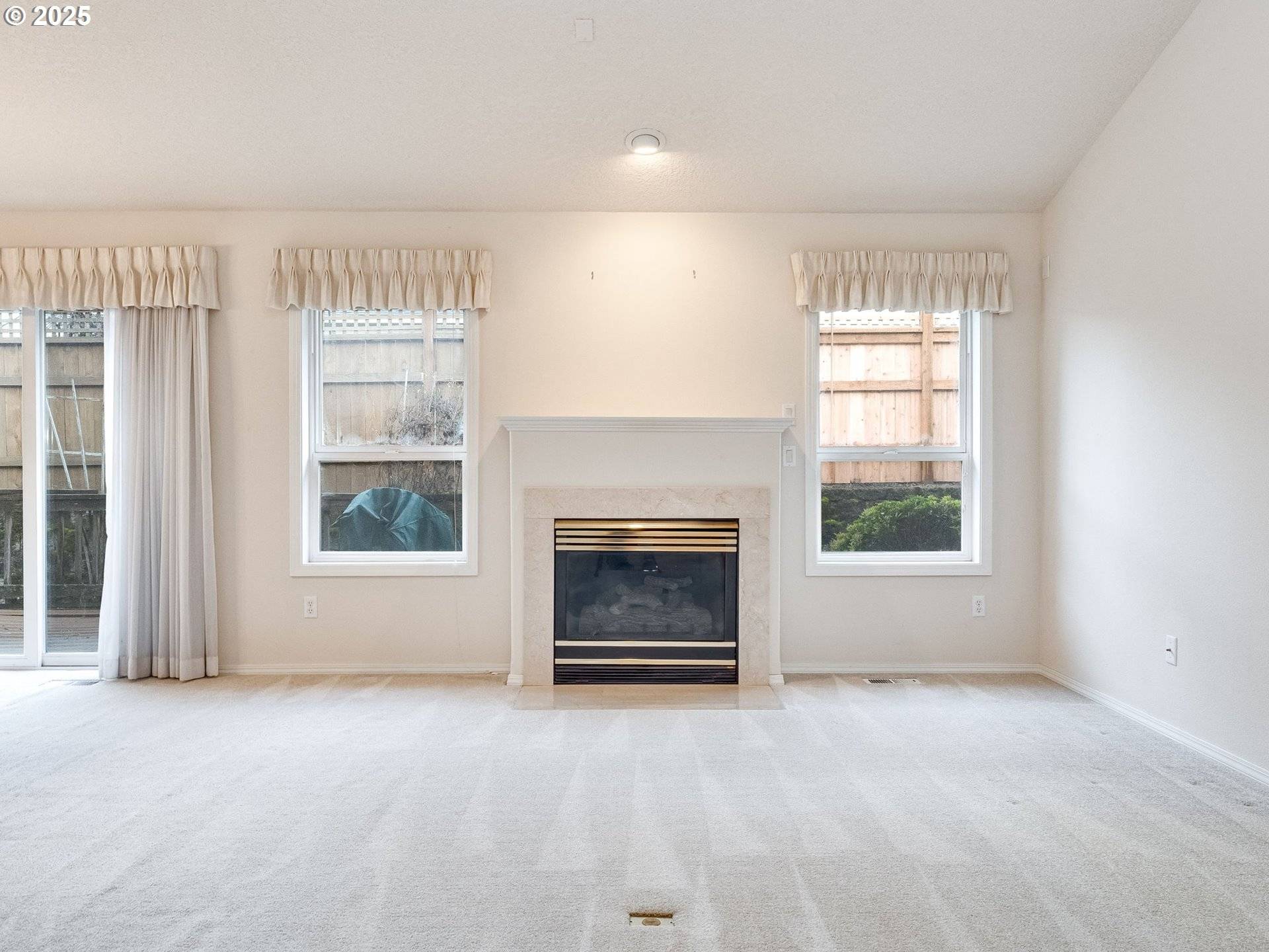 Mc Minnville, OR 97128,518 NW WILLAMETTE CT