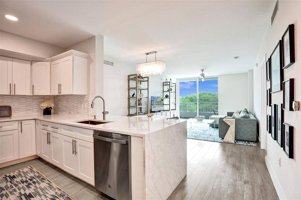 Boynton Beach, FL 33435,700 E Boynton Beach Blvd #406