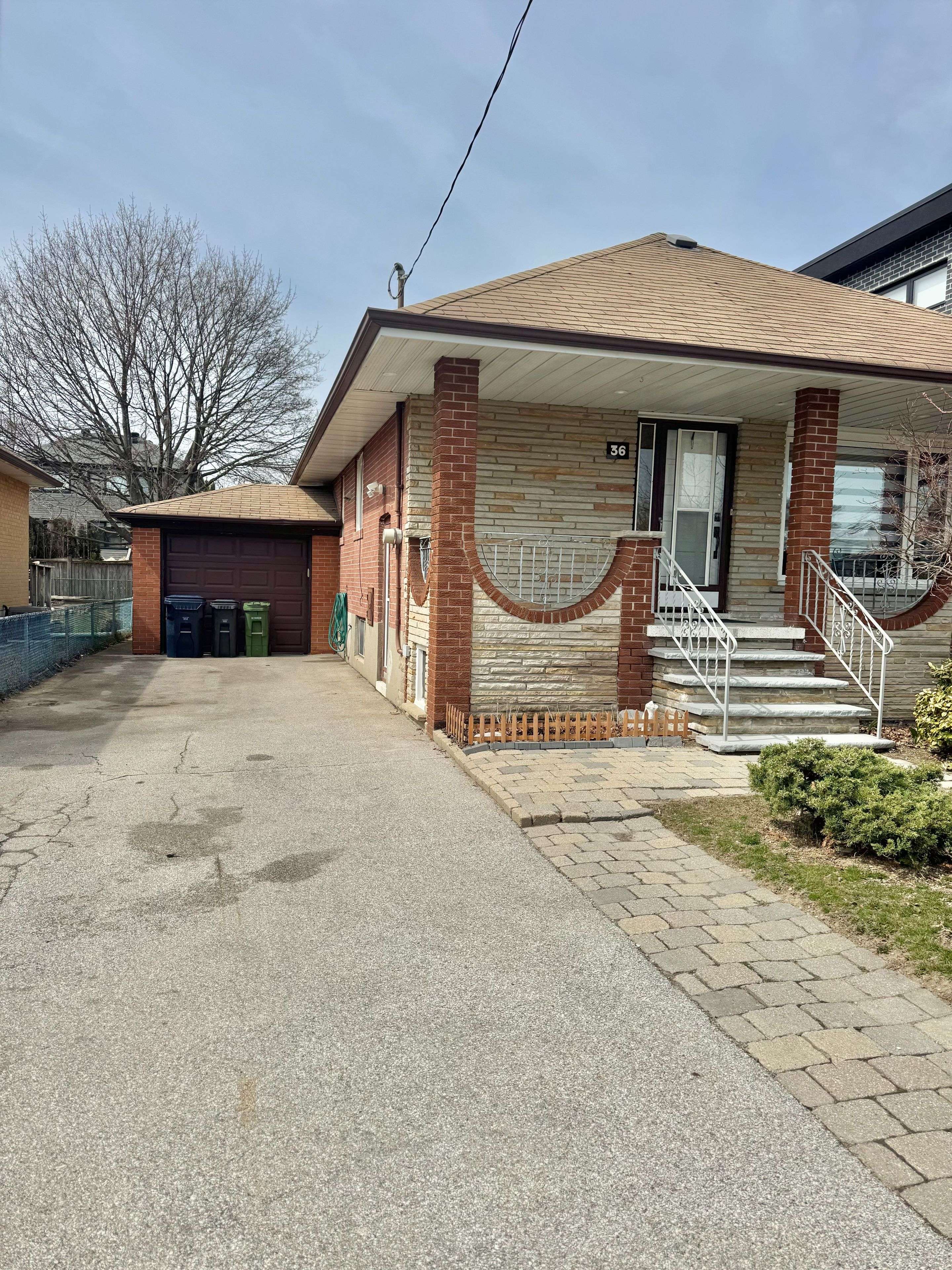 Toronto W07, ON M8Z 4C4,36 Ashmore AVE #Lower