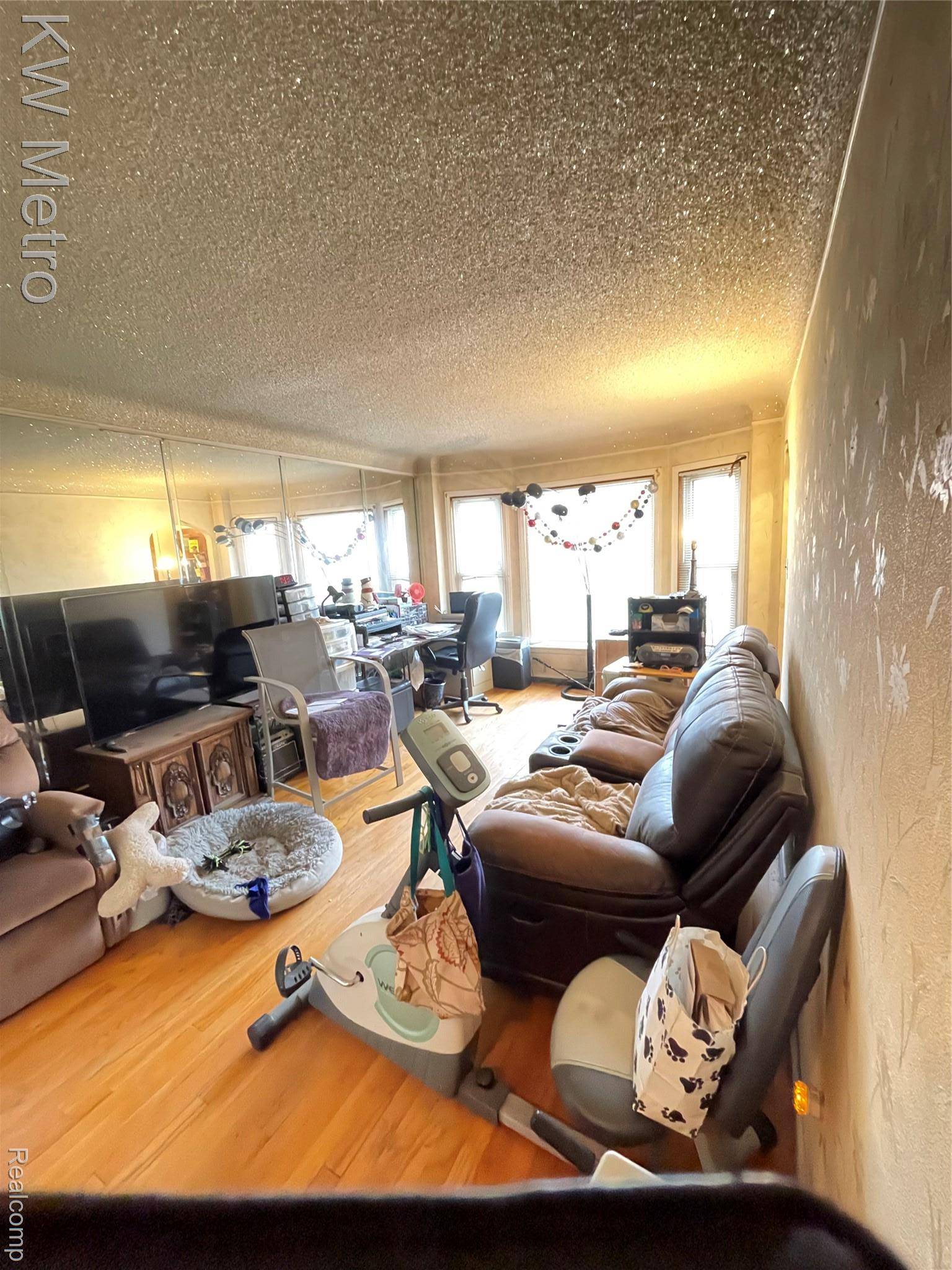 Detroit, MI 48221,3127 W 8 Mile RD