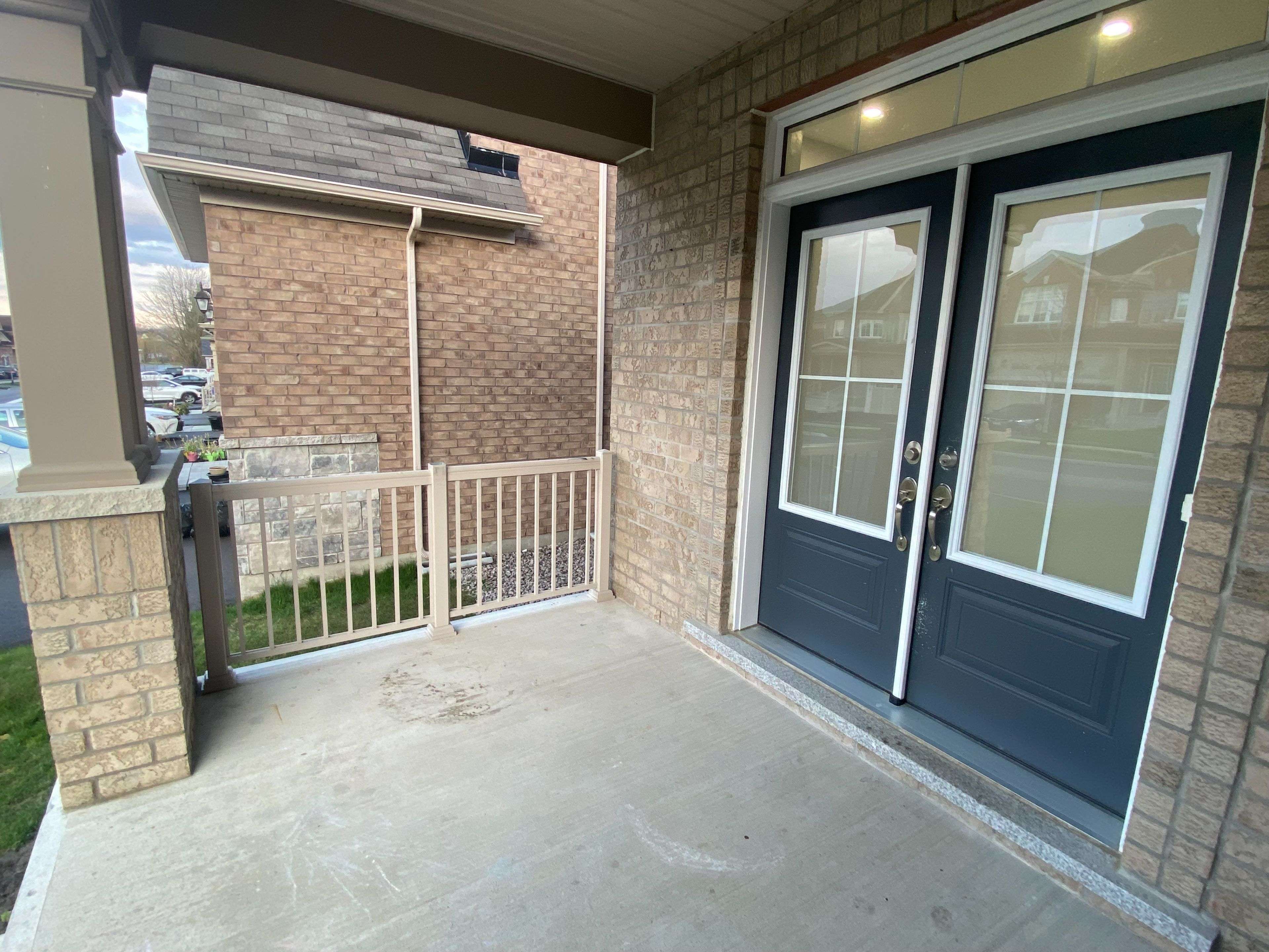 Clarington, ON L1C 4M6,226 Lyle DR