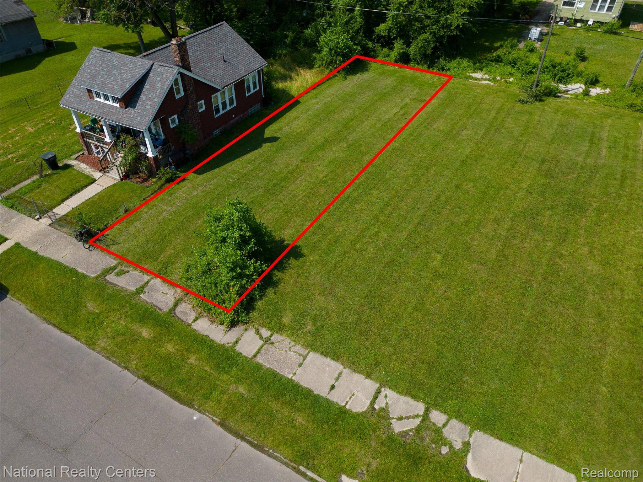 Detroit, MI 48215,2599 Lenox ST