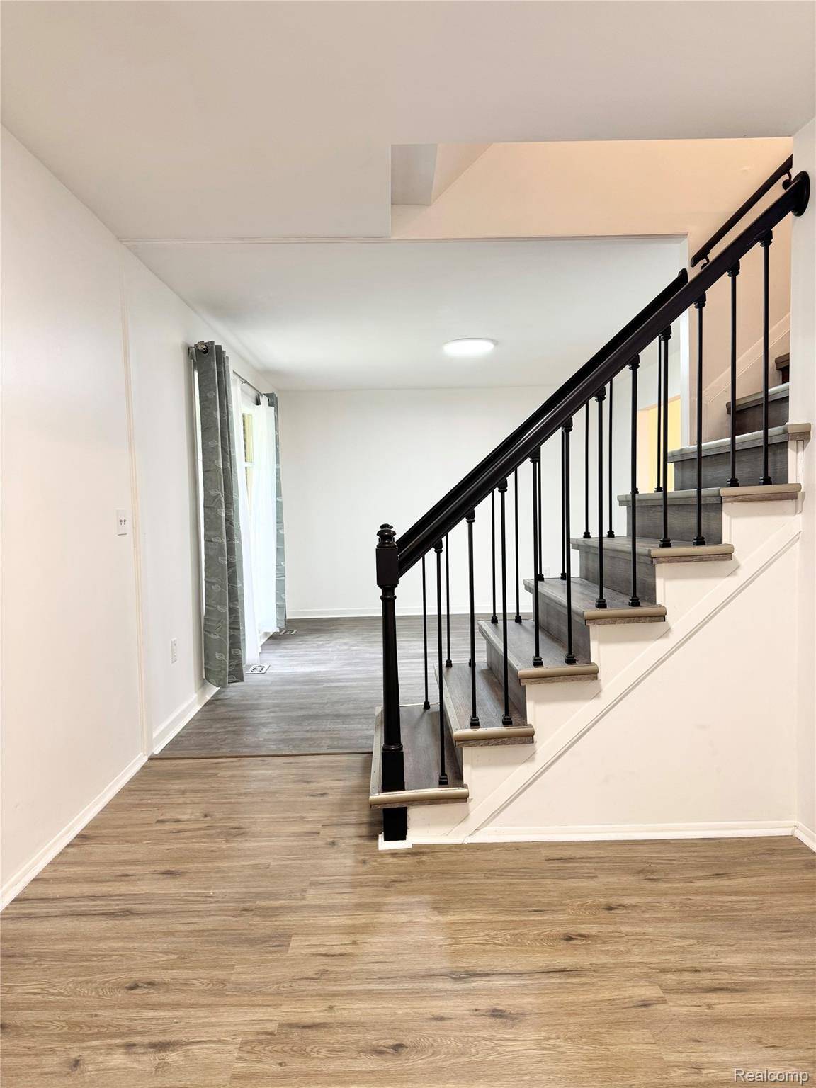 Rochester Hills, MI 48309,3095 Rolling Green CIR S