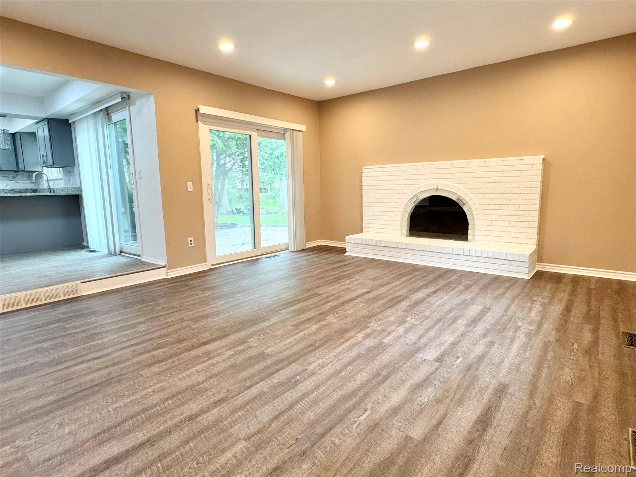 Rochester Hills, MI 48309,3095 Rolling Green CIR S