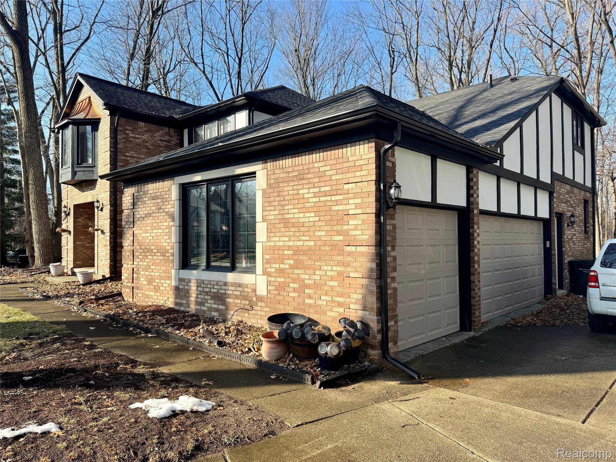 Shelby Twp, MI 48317,48597 Celebrity Woods CT