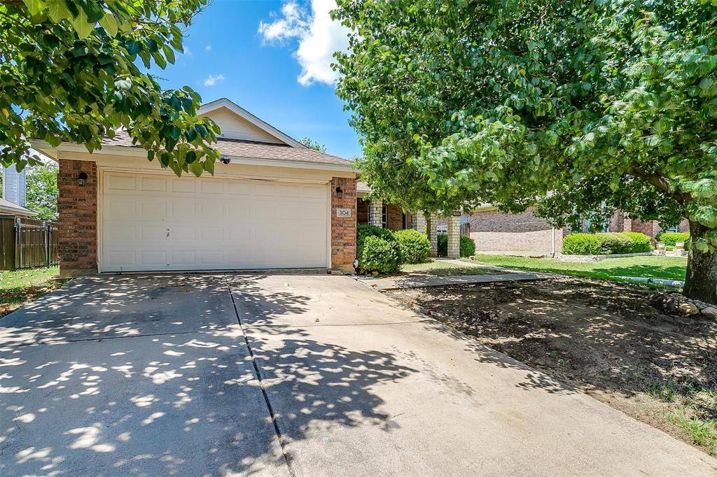 Alvarado, TX 76009,304 Limestone Drive
