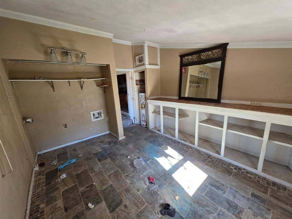 Sanger, TX 76266,213 S 6th Street