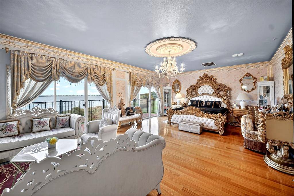 Garland, TX 75043,5218 LAKE TERRACE Court