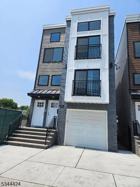 Newark City, NJ 07108,685 Bergen St