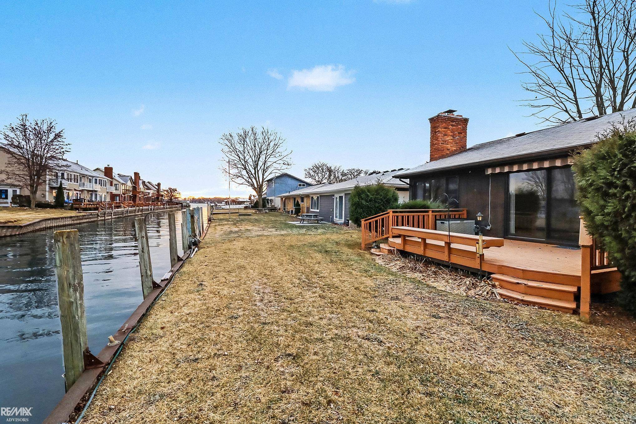 Algonac, MI 48001,142 Channelsyde Dr DR