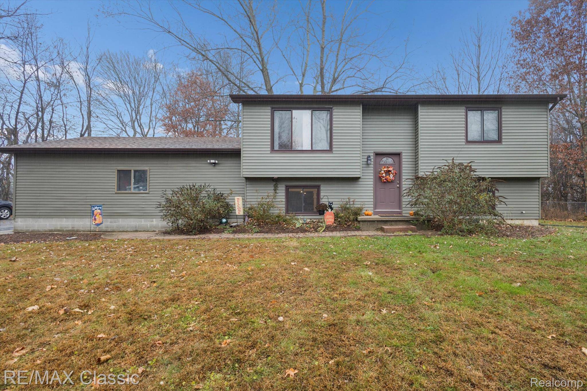 Holt, MI 48842,5594 Harper RD