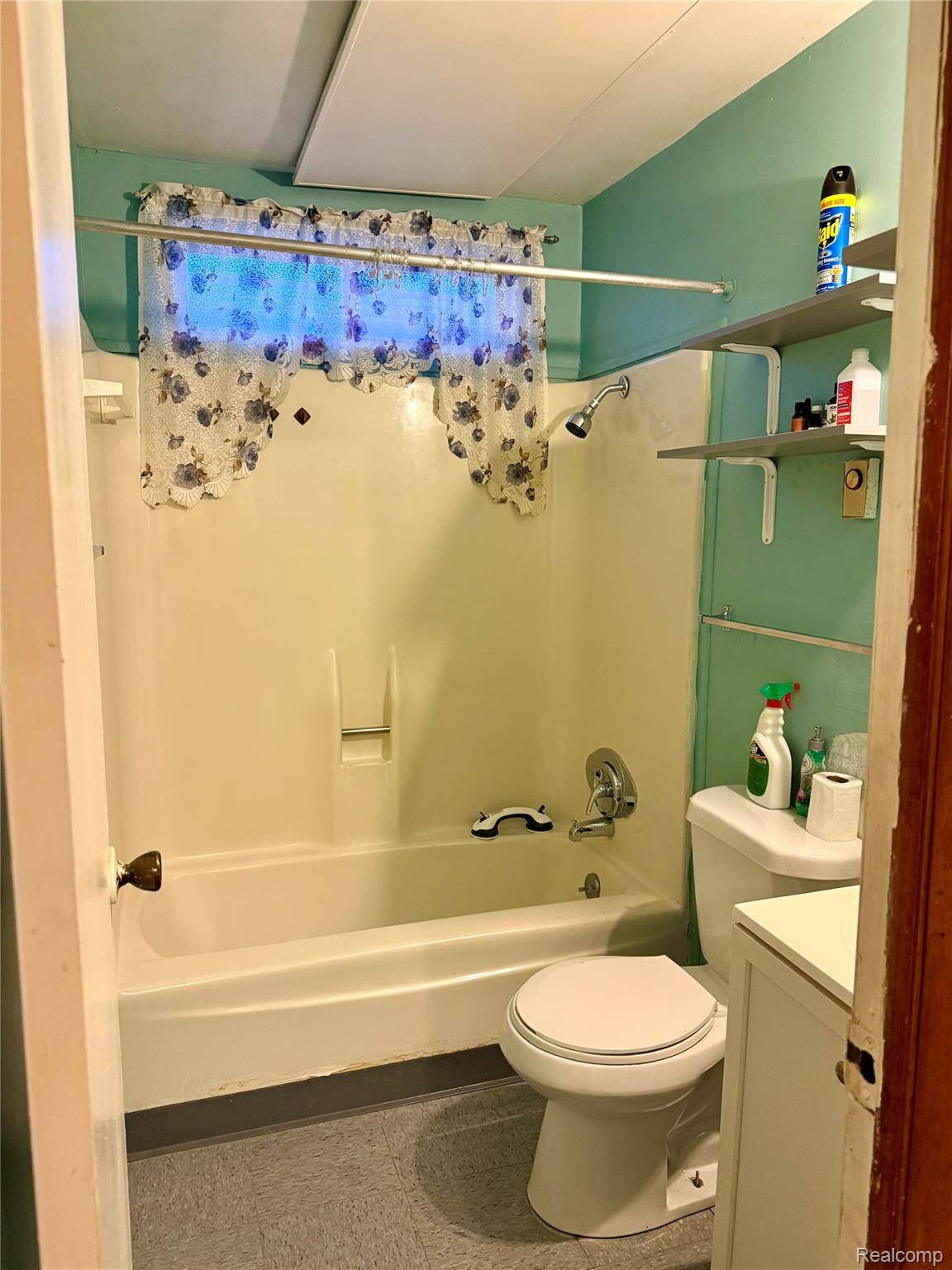 Detroit, MI 48234,19227 Ryan RD