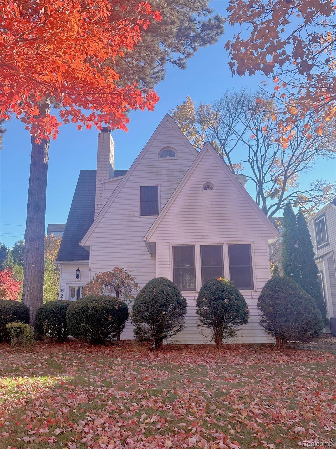 Birmingham, MI 48009,524 Oakland AVE