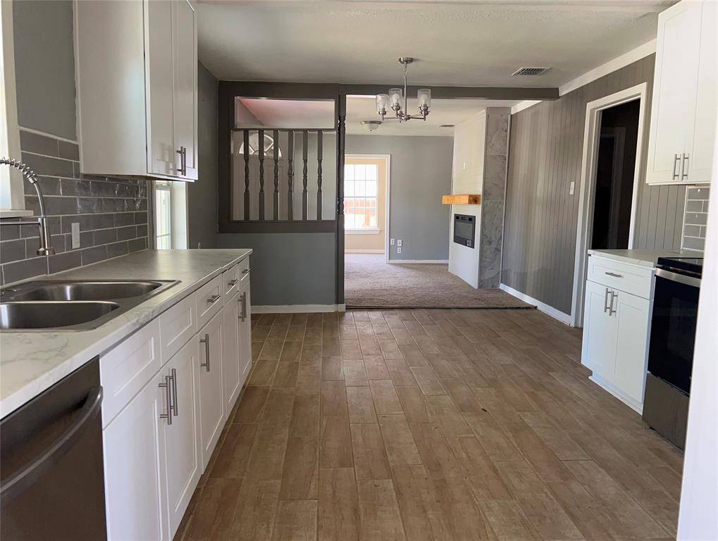 San Antonio, TX 78223,302 Mcdougal Avenue