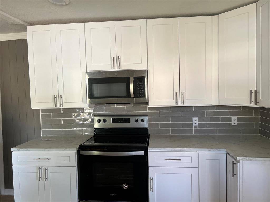 San Antonio, TX 78223,302 Mcdougal Avenue